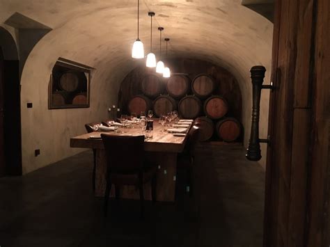 You can always find a simple and inexpensive way to celebrate. Private dining room La Cantina ⋆ Hatch a Holiday