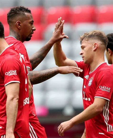 Thomas müller funny press conference(robert lewangoalski). Pin em Bayern Munich
