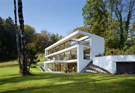 Ich habe vor kurzem bei bekannten so ein system gesehen. Haus K - muenchenarchitektur