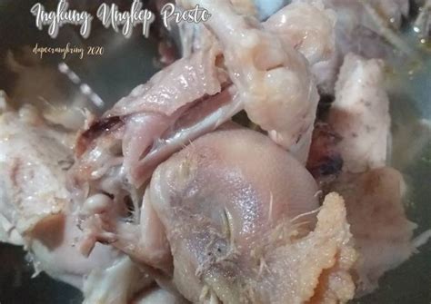 Ini resep ayam ingkung yang ternyata bisa dicoba dibuat sendiri di rumah lho. Resep 11.67 Ingkung ayam kampung bumbu presto oleh Dapoer ...