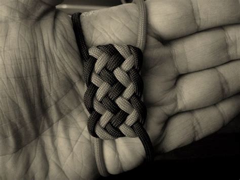 Jun 08, 2021 · there are a few ways of tying a splint. Knot Tying Challenges... | Tie knots, Knots, Paracord knots