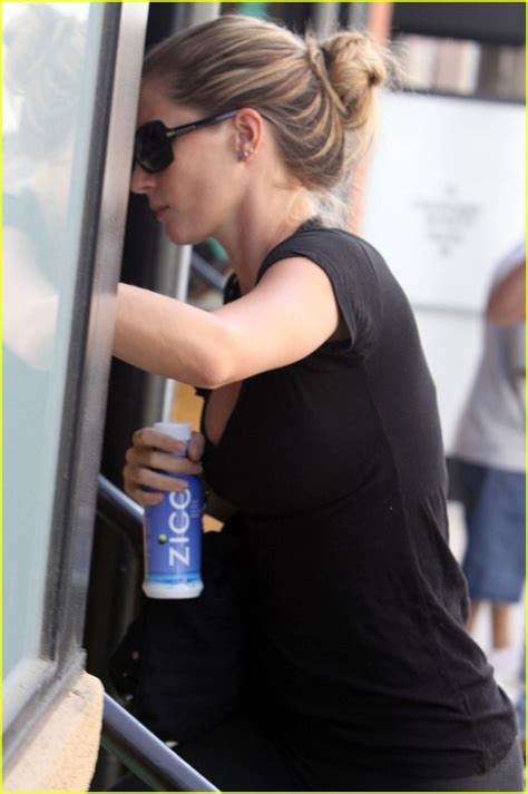 We did not find results for: Gisele Bundchen: Zico Coconut Water Woman!: Photo 2436316 ...