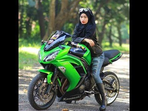 Story wa cewek hijab naik motor ninja rr. cewek hijab naik ninja 600 cc ceper - YouTube