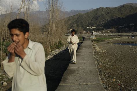 Locals fear that recent threats of extortion and a spate of targeted killings earlier this year mark an attempt by the taliban to regain a foothold in the picturesque, mountainous area they once ruled with. Once Ruled By Taliban, Residents Of Pakistan's Swat Valley ...