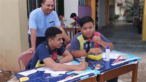 Pusat sains negara or national science centre is a science centre in kuala lumpur, malaysia. Bengkel STEM Online Malaysia Yang Pertama oleh Pusat Sains ...