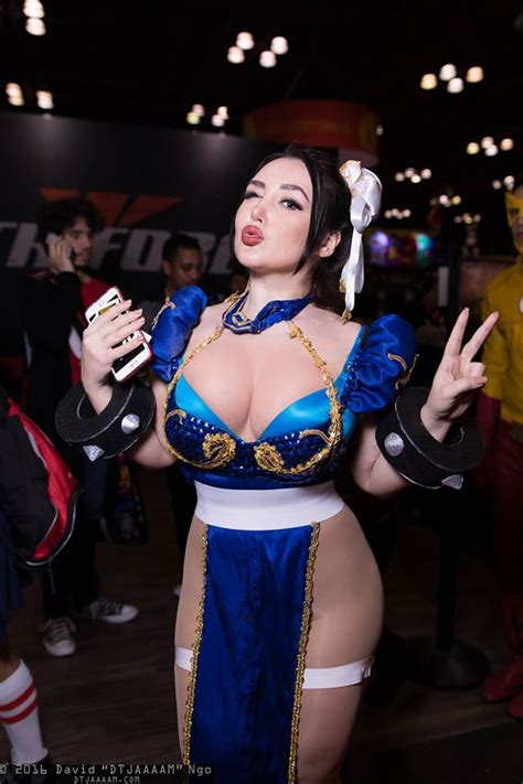 Similar to ecw back in the day, gcw breaks the norms and ideas of conventional pro wrestling. Chun-Li from Street Fighter Cosplay. | Chun li cosplay ...