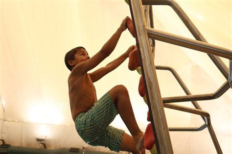 If the utah heat is getting to you, head to the sand hollow aquatic center to cool off on a sunny afternoon. Sand Hollow Aquatic Center - Saint George - (2018) Ce qu ...