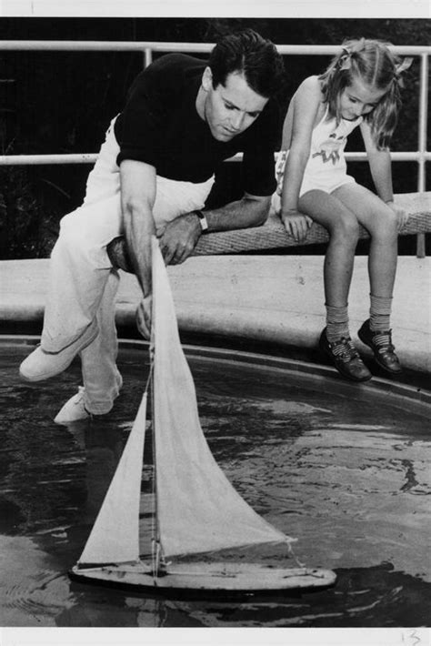 Today jane sticks to short sassy graded styles, which make her look younger, more active and always very stylish. 20 Photos of a Young Jane Fonda - Jane Fonda Through the Years
