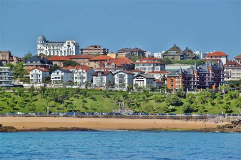 Conheça os produtos e serviços do santander: Qué ver en el Sardinero Santander | Guías Viajar