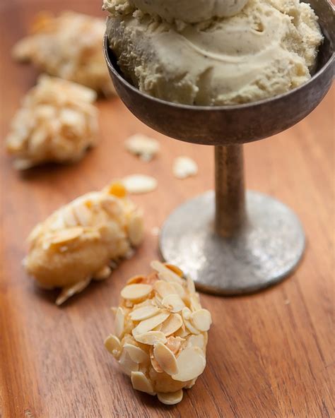 From traditional treats like crunchy biscotti to an unexpected take on tiramisu. Giadas Almond Cookies - Giada De Laurentiis Swears By This ...