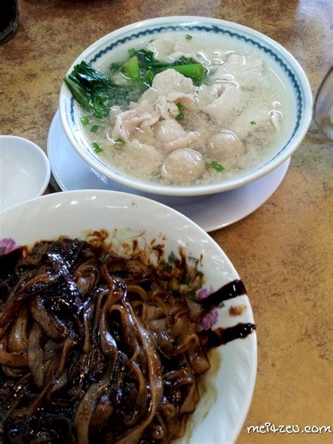 Sinsuran sang nyuk mee, siang sang nyuk mee, and melanian sang nyuk mian. 生肉面 (Sang Nyuk Mian) by 金兴利茶室 (Kedai Kopi Kim Hing Lee) at ...