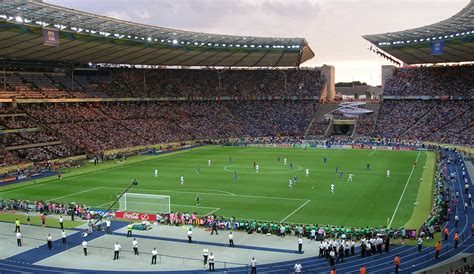 Die endrunde der übernächsten fußballeuropameisterschaft wird in deutschland ausgetragen. UEFA entscheidet sich für Fußball-EM 2024 in Deutschland