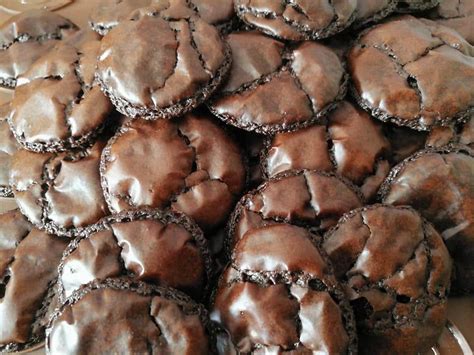 Brownies adalah sejenis kek tapi teksturnya lebih keras sedikit. PJJ Brownies Kedut Cookies (5 Resepi) | EasyBakeLab