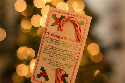 I mean, statistically, there must be other people who did listen to it, who perhaps even cherish it to this day. The Meaning of the Candy Cane | Christmas jesus, Diy ...