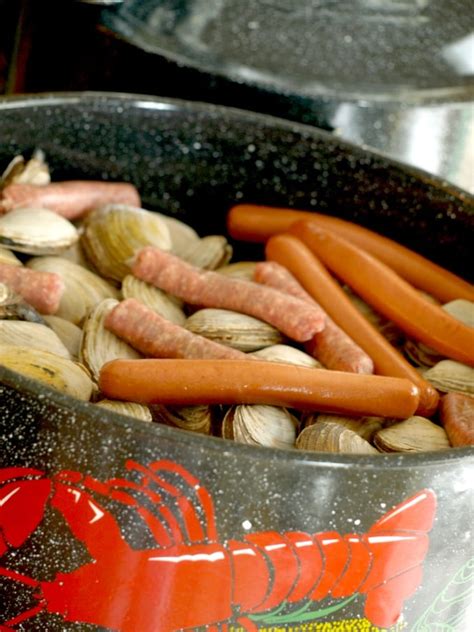 Matt is the author of several books including 1000 phrasal verbs in context and common english idioms for learners, and matt's esl games and quizzes for teachers. New England Clam Boil | Kitchen Dreaming