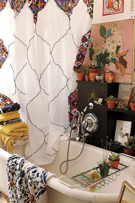 In french, a 'bohémien' refers to a person with artistic interests who disregards conventional standards of behavior, says blogger siham mazouz of french by design. 23 Bohemian Bathroom Designs - Decoholic