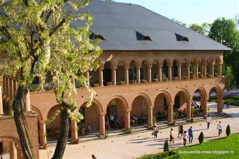 Plan to visit mogosoaia palace, romania. Poveştile mele: Recomandarea lunii - La Mogosoaia, printre ...