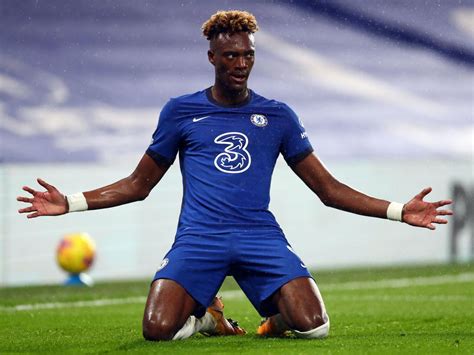 Tammy abraham tackled by jorginho in training. Frank Lampard 'very happy' with Tammy Abraham's ...