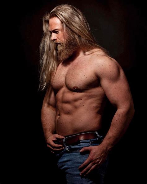 Lasse lokken matberg is a norwegian social media star, content creator, and youtuber who is known for his manly beard and long hair that resemble the looks of marvel's thor. 450 besten Bestiarum Bilder auf Pinterest | Daddy, Sexy ...