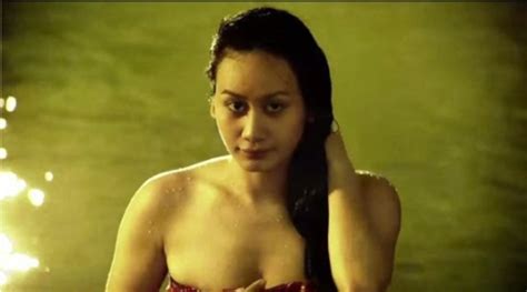 Foto foto private artis nia ramadhani saat dugem tersebar. Koleksi 12 Artis Malaysia Malaysia Berkemban Paling Seksi ...