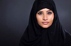 muslim muslims velo berkulit matang sawo scotland hijabs approves debenhams radikal islam musulmane encourage said aquila iluminasi individu lasak tahan