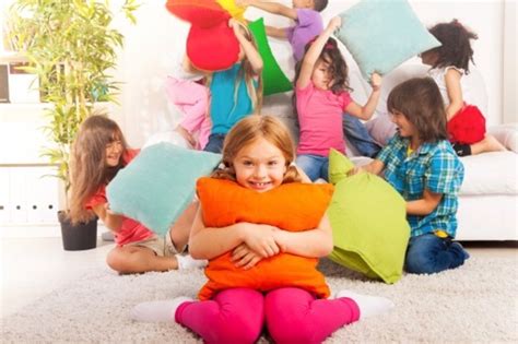 Juegos con cartas para niños, cuaderno de actividades de verano, juegos si dudas de tu capacidad para inventar un cuento, aplica alguno de estos 5 trucos. Juegos con niños para una tarde en casa