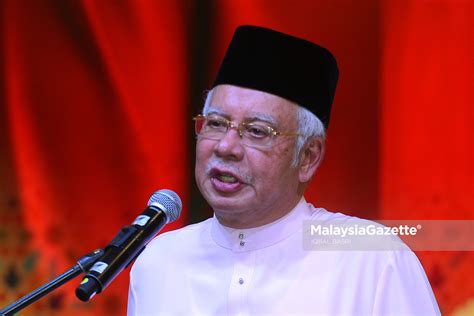 Bebas dan tiada rasa malu. Najib garis lima risiko dan cabaran baharu perlu dihadapi