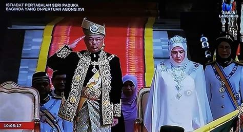 Istiadat Pertabalan Ke Bawah Duli Yang Maha Mulia, Yang di ...