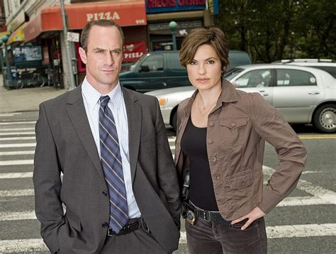Was a detective in the manhattan special victims unit. 'Law & Order: SVU': How Fans Hope the Reunion Will Go ...