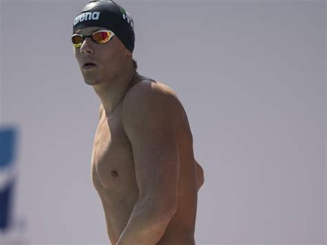 Jun 25, 2021 · nicolò martinenghi migliora il suo record italiano nei 100 rana nuotando 58.29 davanti all'olandese arno kamminga, secondo di sempre al mondo Nuoto: Nicolò Martinenghi, la rana ridens: «Il mio nuoto è un gioco» - Corriere.it