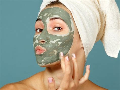 Check out the best homemade multani mitti face pack to use. 17 Best DIY Multani Mitti Face Pack for Beautiful Skin