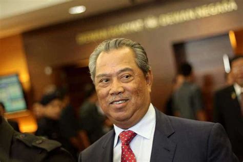 Tan sri muhyiddin charity golf (golf amal tan sri muhyiddin) tan sri muhyiddin yassin juga merupakan pengasas tsm charity golf yang ditubuhkan dalam tahun 2002. Know Your Minister - Tan Sri Muhyiddin Yassin (Home Minister)