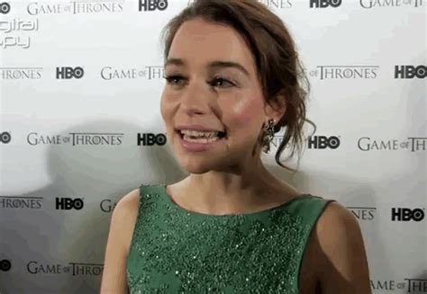 Descubre y comparte los mejores gifs, en tenor. Emilia Clarke's Eyebrows (12 gifs)