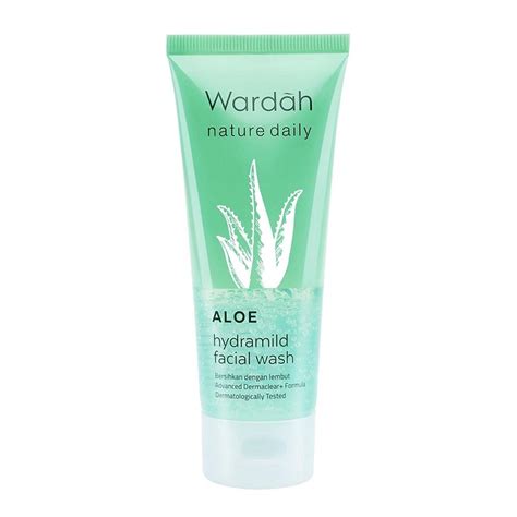 Daun aloe vera mengandung gel yang berfungsi untuk melembutkan dan menyembuhkan luka pada kulit. 8 Rangkaian Skincare Wardah Aloe Vera yang Wajib Kamu Coba ...