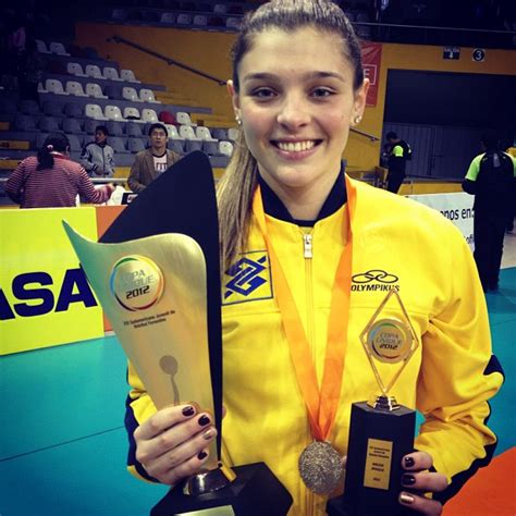She was part of the brazil women's national volleyball team that won silver at the 2015 pan american games in toronto, ontario, canada. NT Volei: Matéria Rosamaria, Destaque da Seleção Juvenil