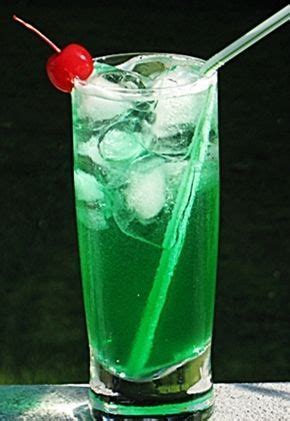 See more ideas about cocktails, melon liqueur, fun drinks. Emerald City: Malibu Coconut Rum, Midori Melon Liqueur ...