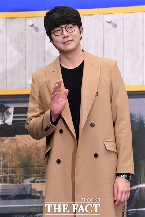 고화질 성시경 ★잘자요 금지★ 레전드 사연ㅋㅋㅋㅋㅋㅋㅋ by 플레이버튼. TF포토 쇼! 오디오자키, '보이는 라디오가 찾아와요!' - 포토 ...