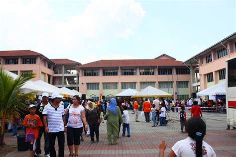 The latest tweets from sk puchong utama (1) (@budakpuutama_1). Fiesta Ria Sekolah Kebangsaan Puchong Utama 3 2009 | M're ...