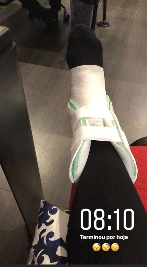 Psg star forward neymar continues to recover from his left adductor injury and could soon be back in action with the team. Neymar provides injury update after PSG star is carried ...