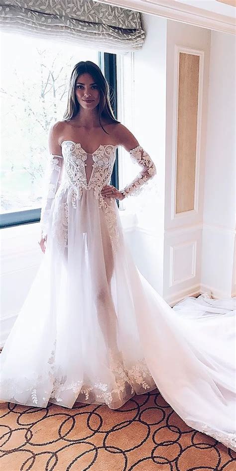 You want to look stunning but don't want to outshine the bride. 30 Wonderful Beach Wedding Dresses For Hot Weather | Beach ...