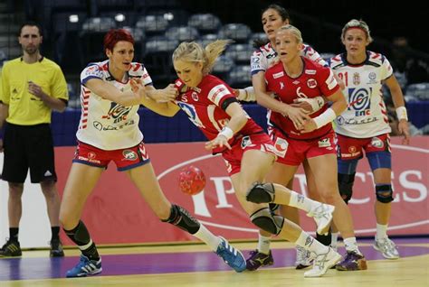 Your favourite men and women handball teams. WWCH 2013 PREDICTION: Golden Norway, Balkan teams for a ...