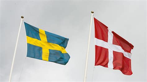 Thomas sørensen er klar på stregen. Sverige vs Danmark: Vilket land tacklade flyktingkrisen ...