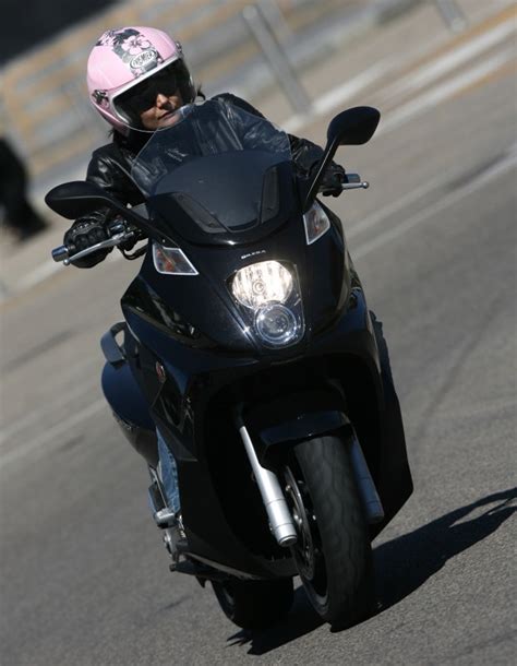 Get great deals on ebay! Gilera GP800 | Ridingirls