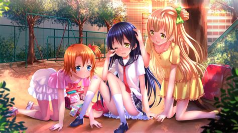 If you are a blonde, you can wear yellow and you can do it beautifully! Love Live!, Kousaka Honoka, Minami Kotori, Sonoda Umi ...