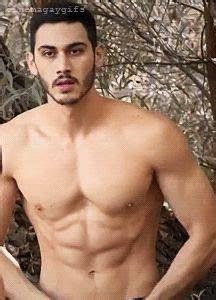 La nueva serie erótica mexicana 'oscuro deseo', que narra la aventura de una profesora universitaria atrapada en su obsesión sexual por un misterioso hombre más joven, está. 9 mejores imágenes de Alejandro speitzer en 2020 ...
