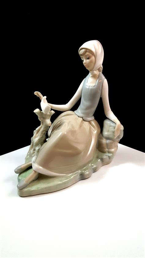 Margaret manning is the founder of sixty and me. Vintage LLADRO Shepardess With Dove 4600 Lladro Lady With ...