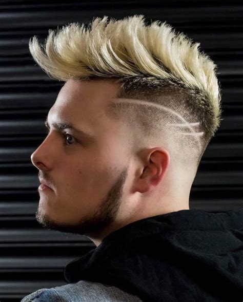 Le rasage tout en douceur. 15 Bold Faux Hawk Haircuts For Men - Styleoholic