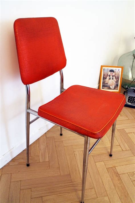 Un large choix de canapés pas chers : Chaise vintage pas cher orange 70's - Luckyfind