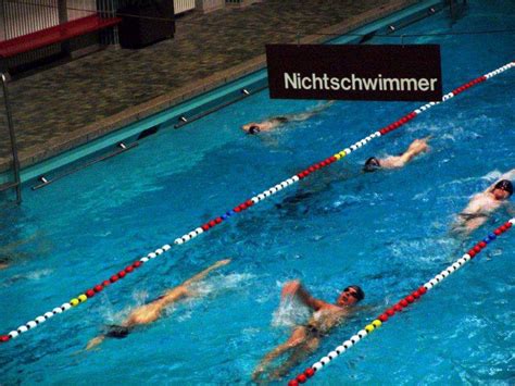 Triathlon is an endurance sport that combines swimming, road cycling and distance running, performed in that order. 3athlon - #dnf is no option: Vorsicht Nichtschwimmer! Die ...