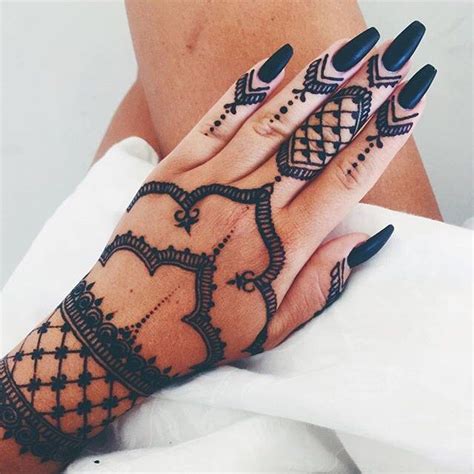 The leaves are dried and turned into fine henna powder, which is mixed with a liquid such as lemon juice to make henna paste. Our highly skilled henna artists make incredible temporary ...